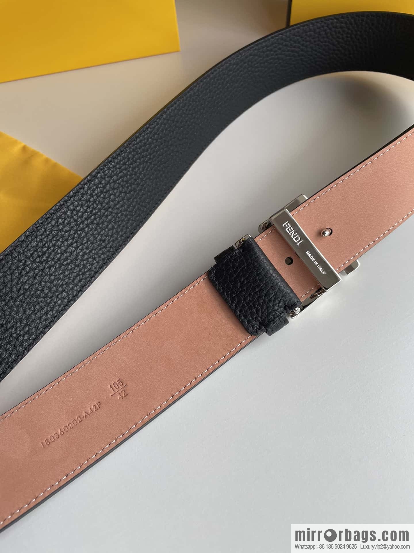 FENDI Fendi FF logo exquisite craftsmanship metal buckle first layer cowhide splicing snake skin belt