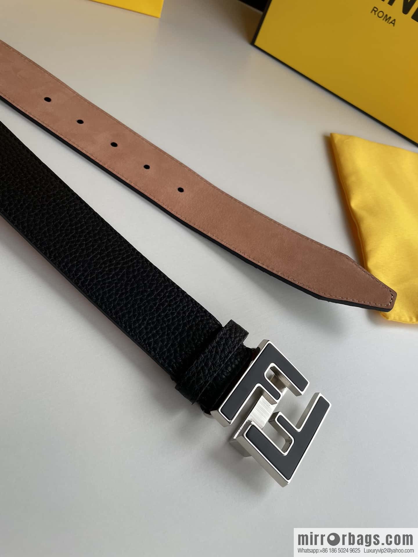 FENDI Fendi FF logo exquisite craftsmanship metal buckle first layer cowhide splicing snake skin belt