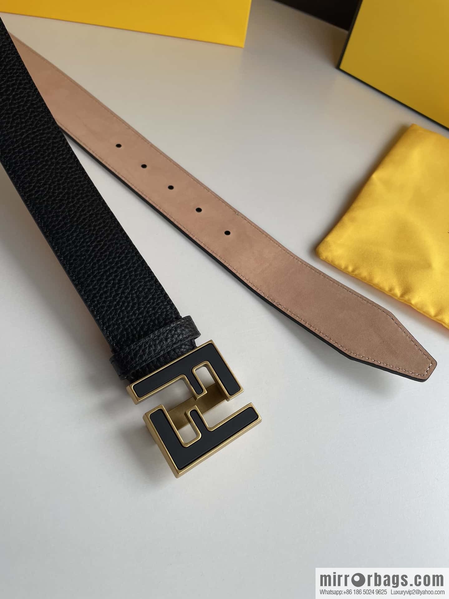 FENDI Fendi FF logo exquisite craftsmanship metal buckle first layer cowhide splicing snake skin belt