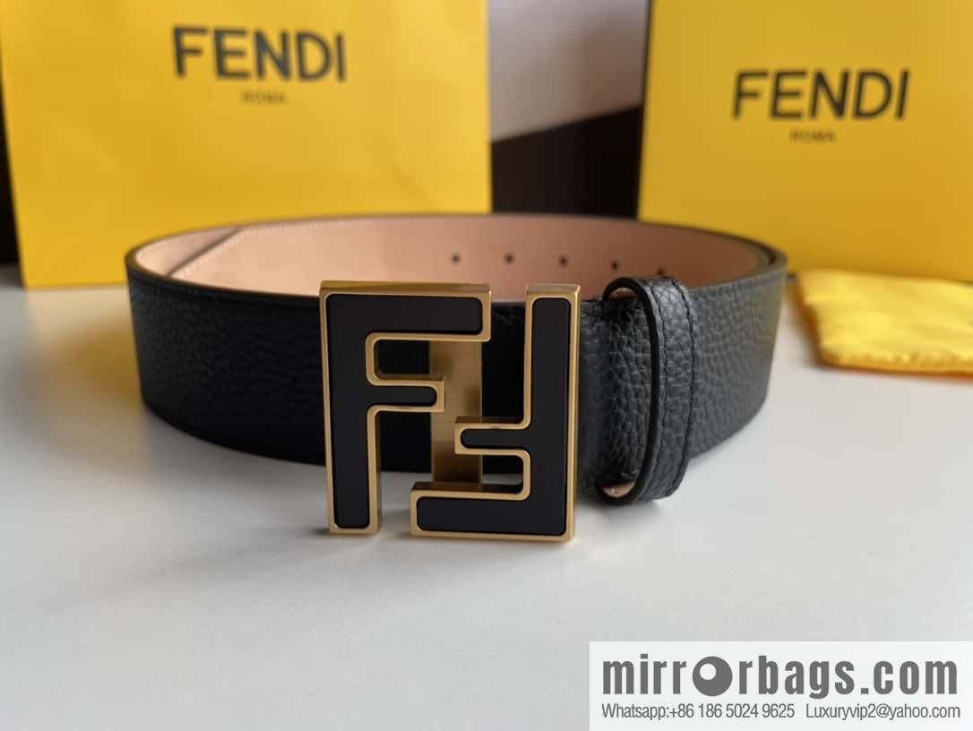 FENDI Fendi FF logo exquisite craftsmanship metal buckle first layer cowhide splicing snake skin belt