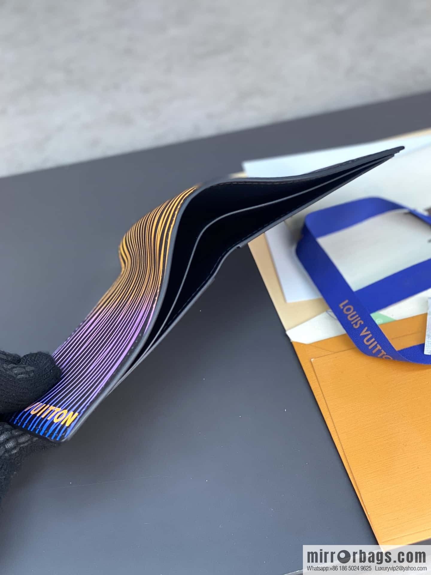 LV M82585 SLENDER Wallet