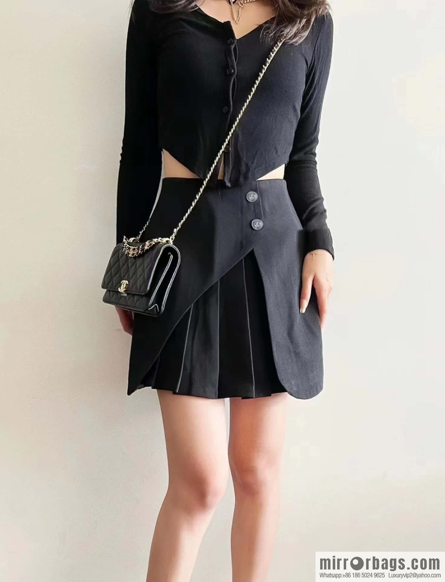 CHANEL 22k autumn and winter high-end ready-to-wear collection, lychee leather woc AP3019 black