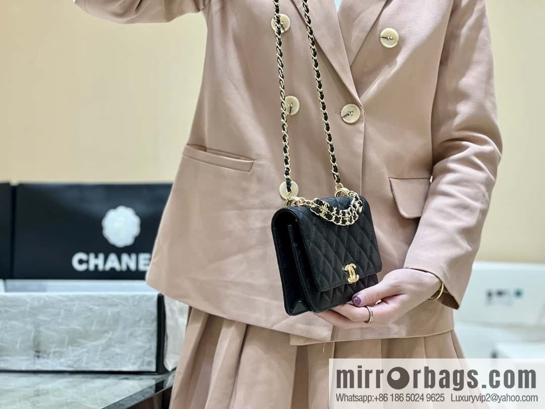 CHANEL 22k autumn and winter high-end ready-to-wear collection, lychee leather woc AP3019 black