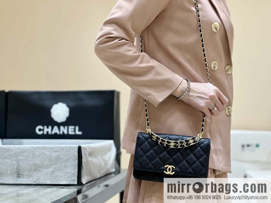 CHANEL 22k autumn and winter high-end ready-to-wear collection, lychee leather woc AP3019 black