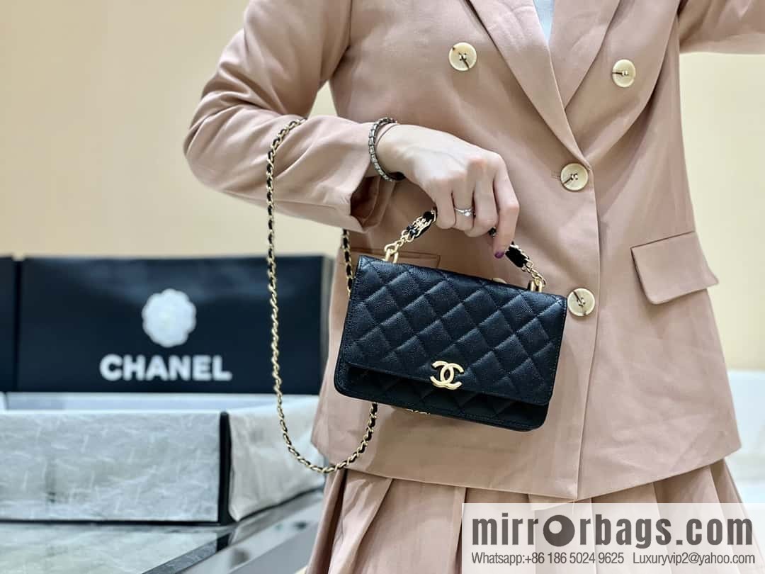 CHANEL 22k autumn and winter high-end ready-to-wear collection, lychee leather woc AP3019 black