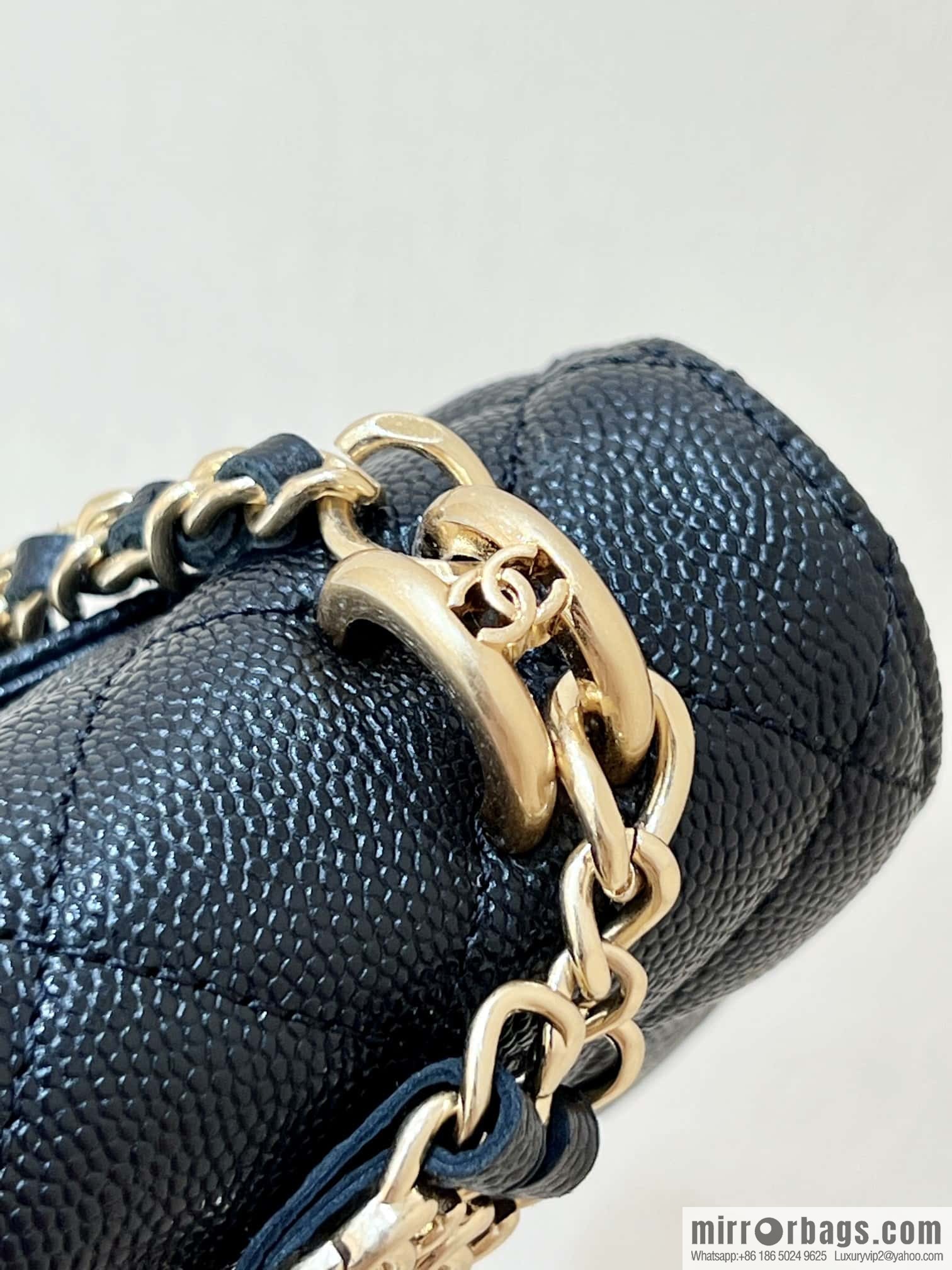 CHANEL 22k autumn and winter high-end ready-to-wear collection, lychee leather woc AP3019 black