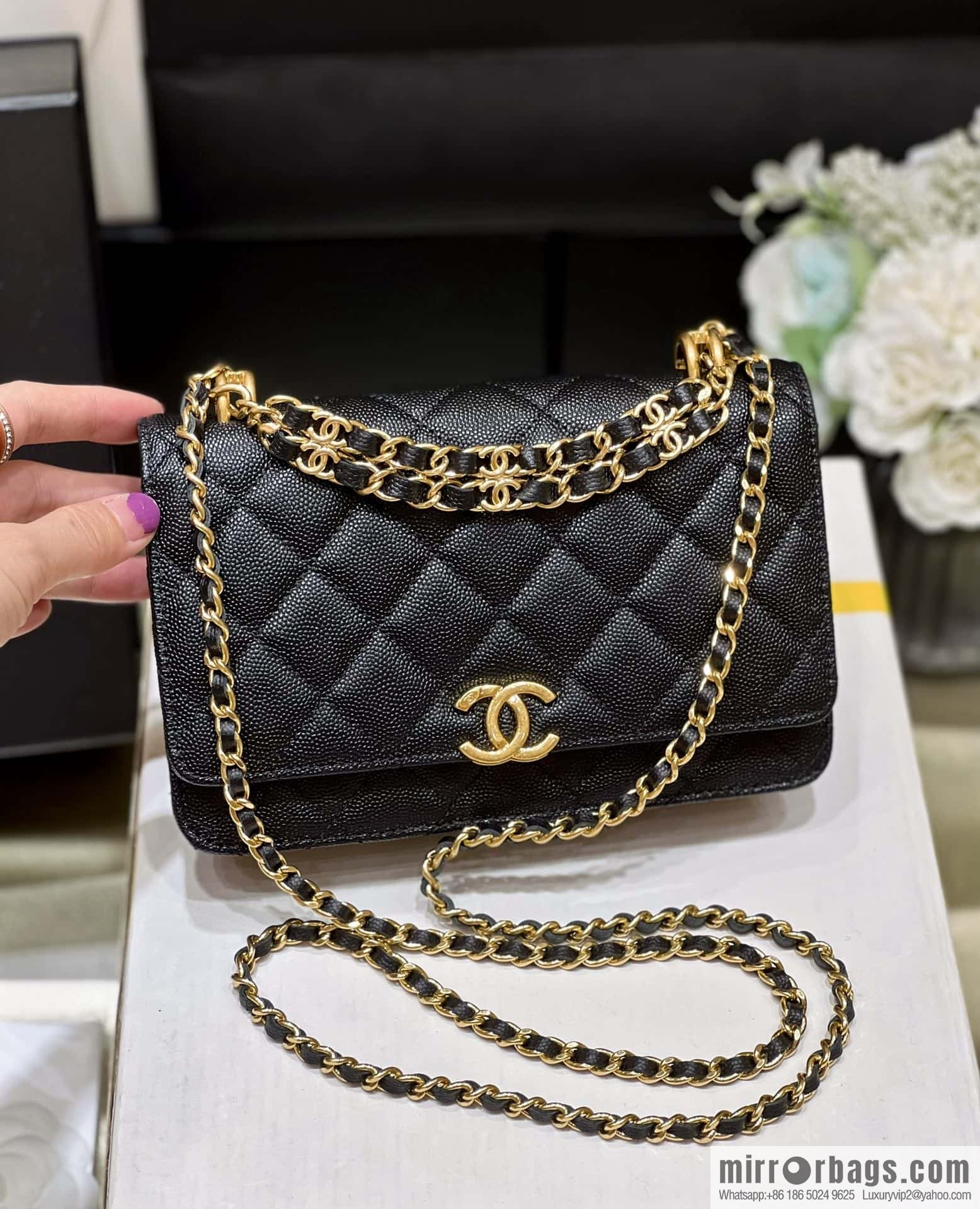 CHANEL 22k autumn and winter high-end ready-to-wear collection, lychee leather woc AP3019 black