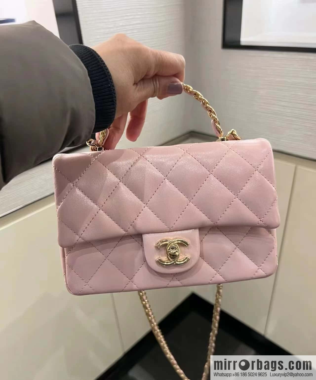 CHANEL 23S spring/summer series CF handle mini AS4023 pink
