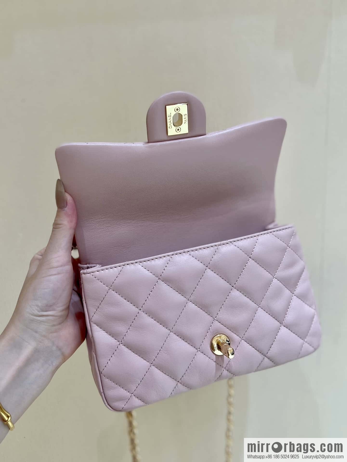 CHANEL 23S spring/summer series CF handle mini AS4023 pink