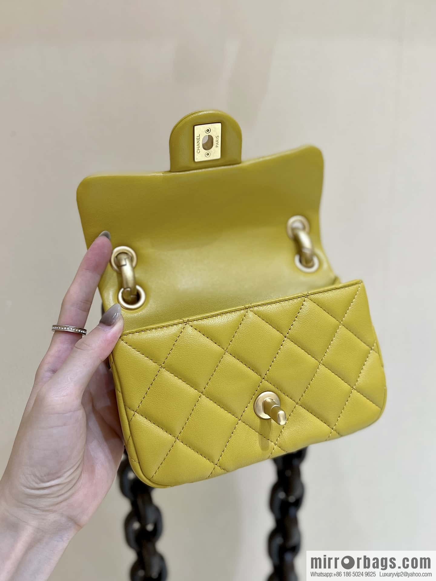 CHANEL 23A Premium Handicraft Workshop Series, Dakar mahogany cf big mini bag AS4165 yellow