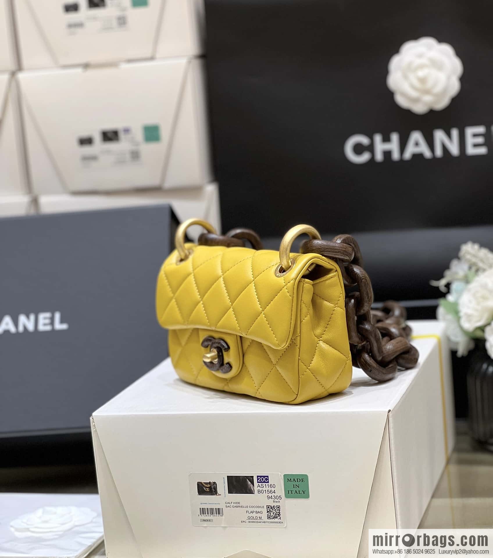 CHANEL 23A Premium Handicraft Workshop Series, Dakar mahogany cf big mini bag AS4165 yellow