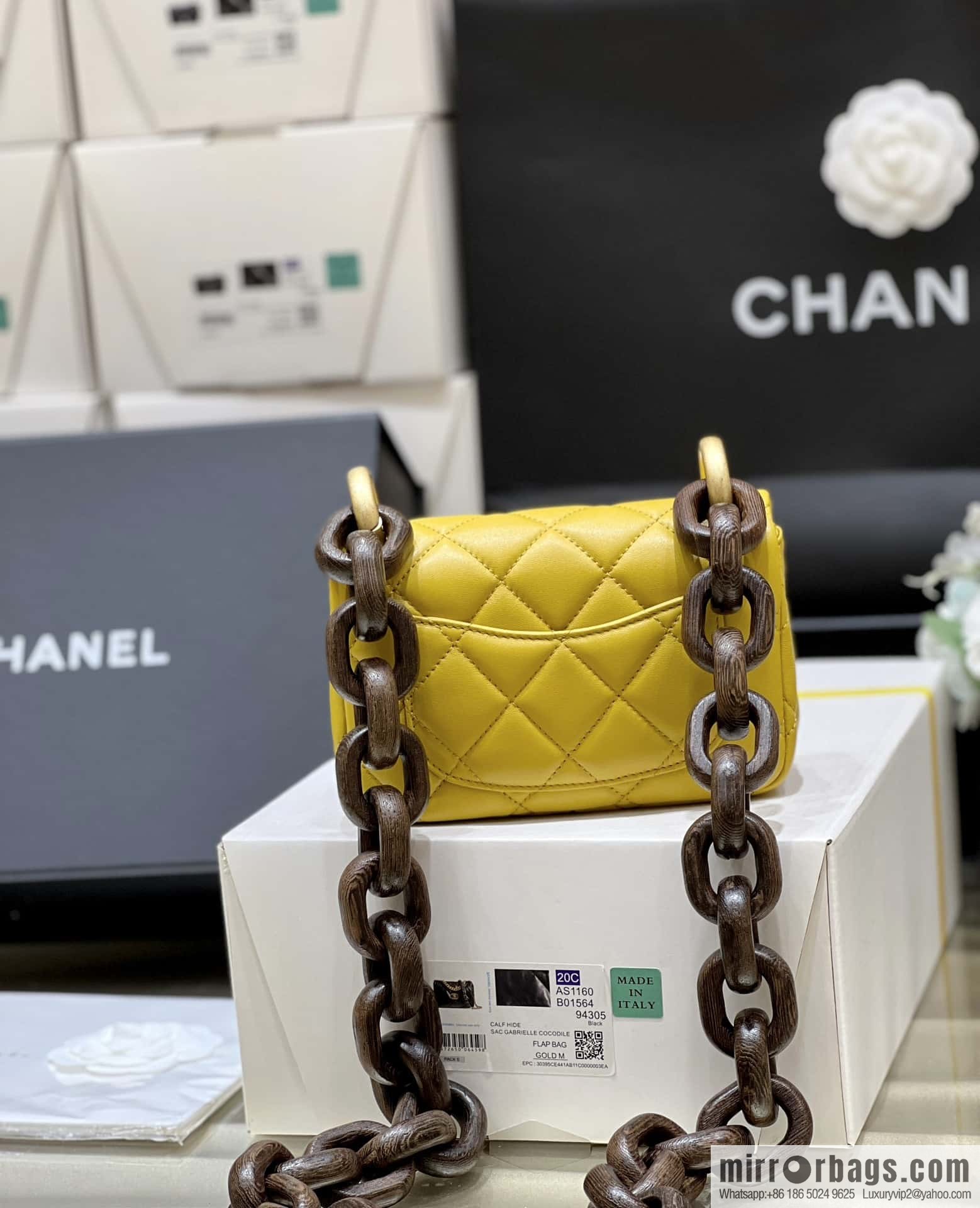 CHANEL 23A Premium Handicraft Workshop Series, Dakar mahogany cf big mini bag AS4165 yellow