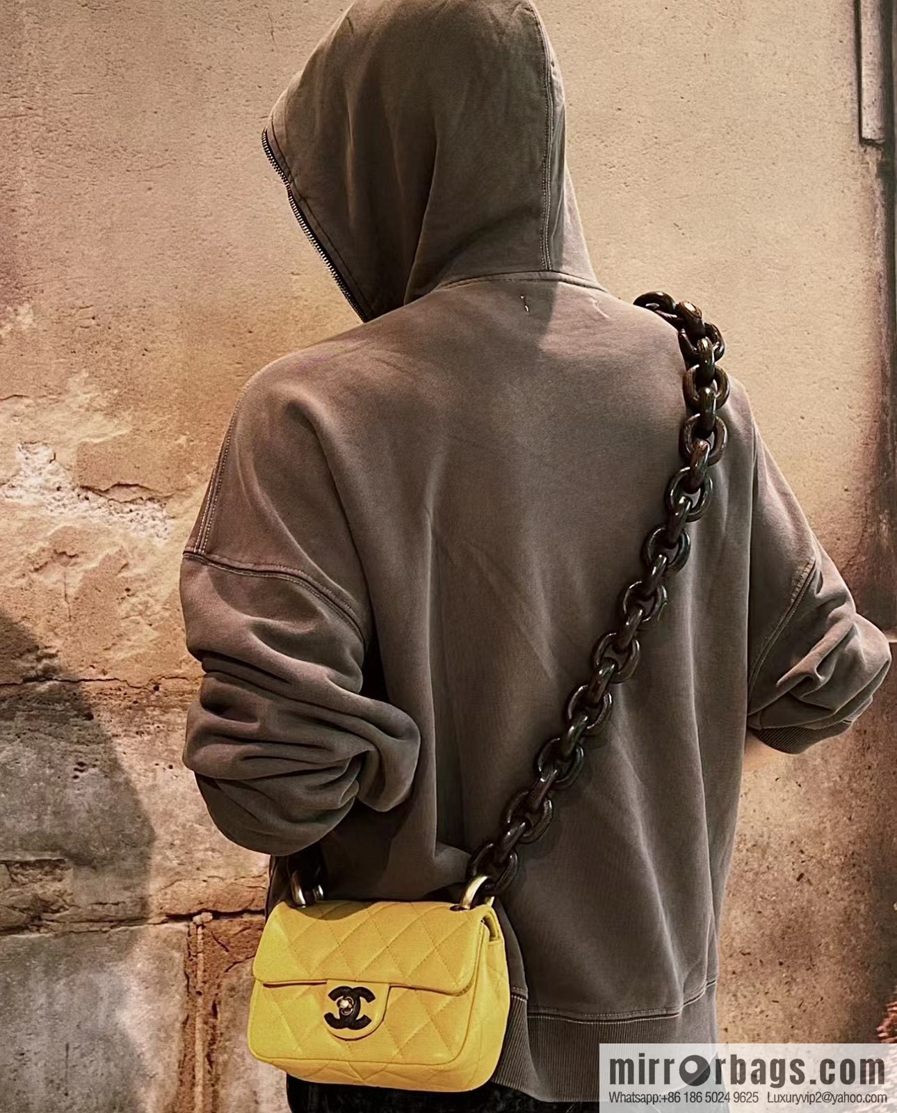 CHANEL 23A Premium Handicraft Workshop Series, Dakar mahogany cf big mini bag AS4165 yellow