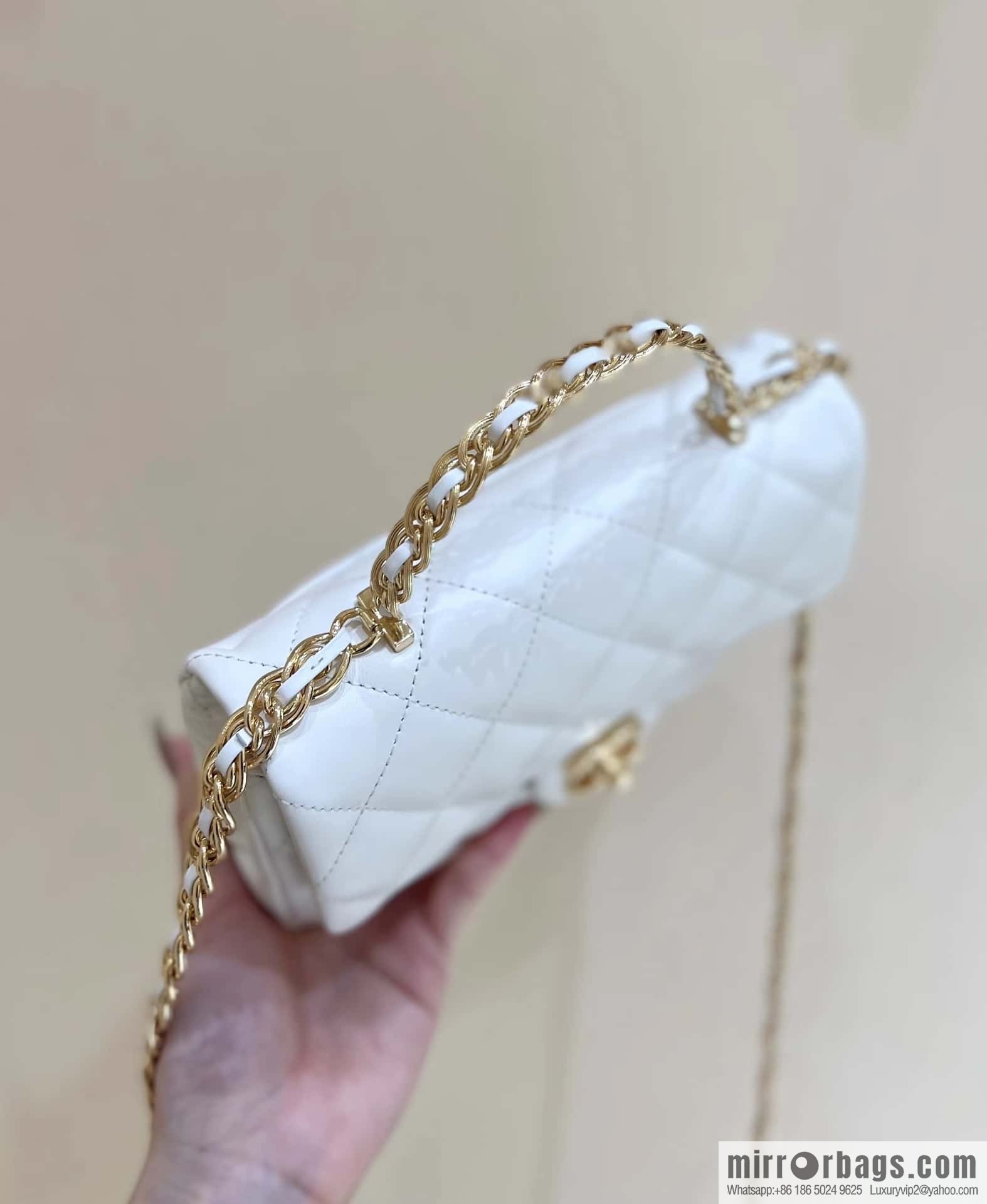 CHANEL 23S spring/summer series CF handle mini AS4023 white