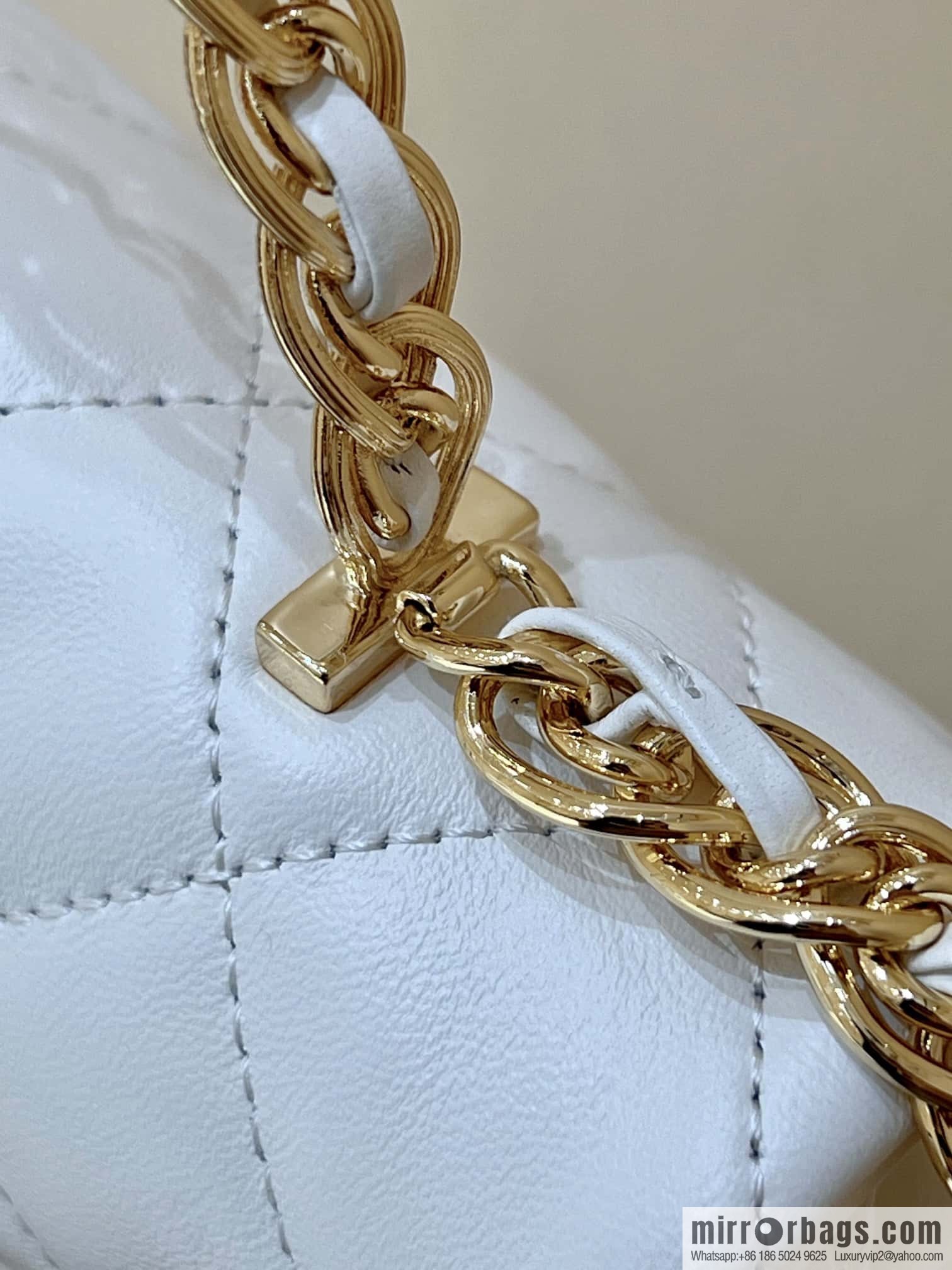 CHANEL 23S spring/summer series CF handle mini AS4023 white