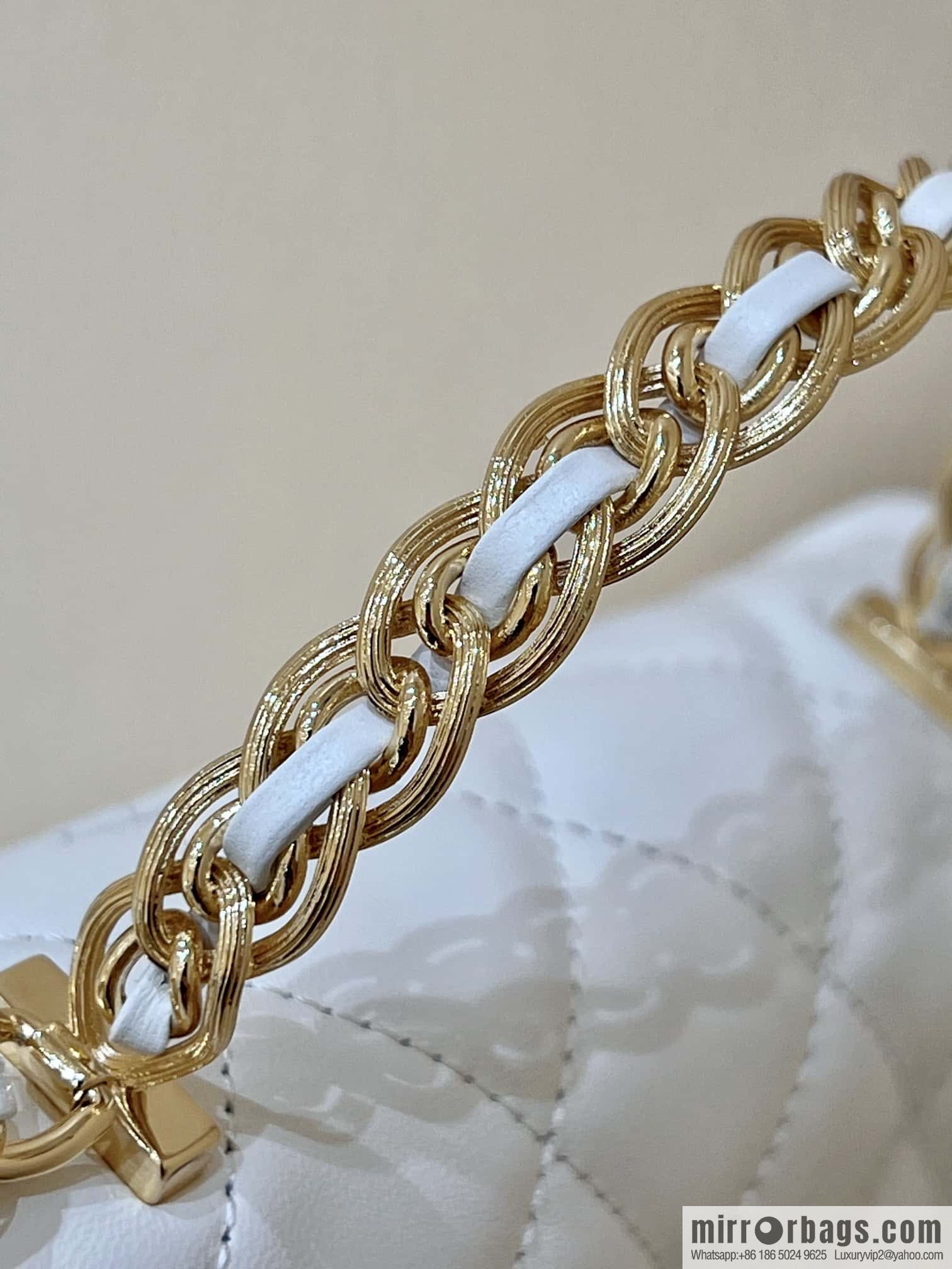 CHANEL 23S spring/summer series CF handle mini AS4023 white