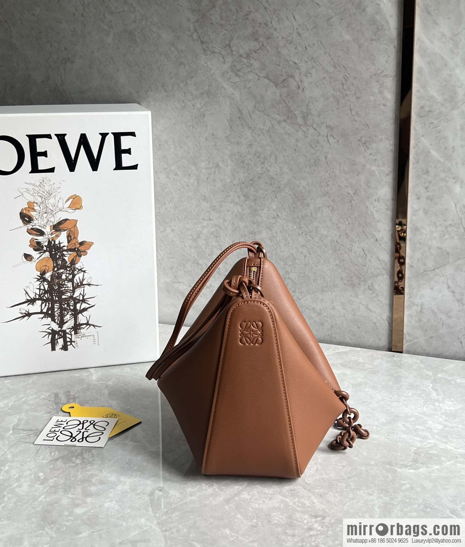 LOEWE new hammock armpit bag 0687 caramel color