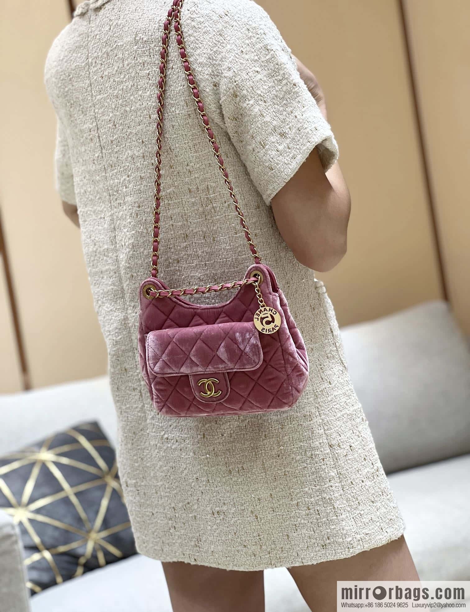 CHANEL 23B Velvet Tmall Genie AS4323 pink