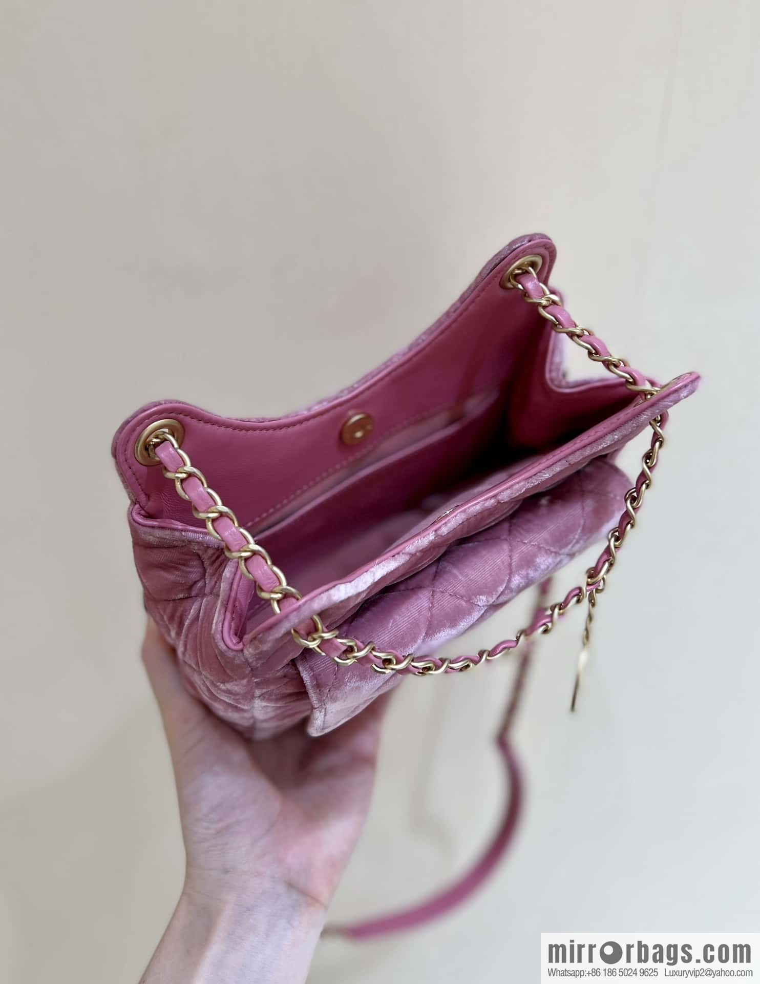 CHANEL 23B Velvet Tmall Genie AS4323 pink