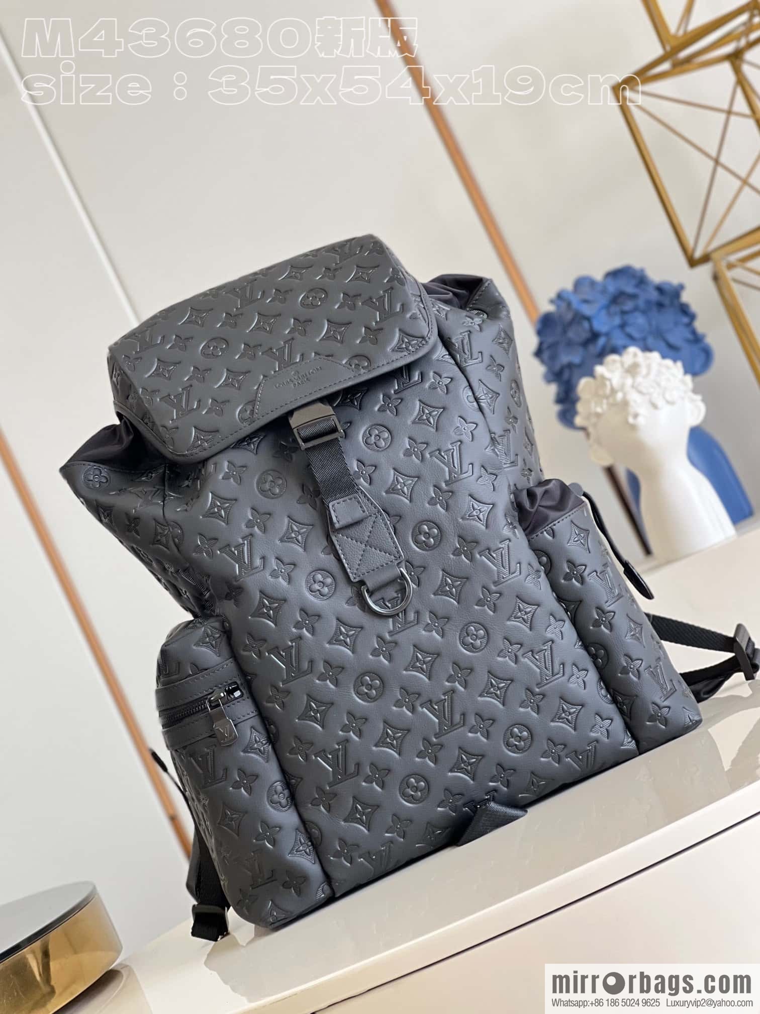 LV M43680 TREKKING backpack