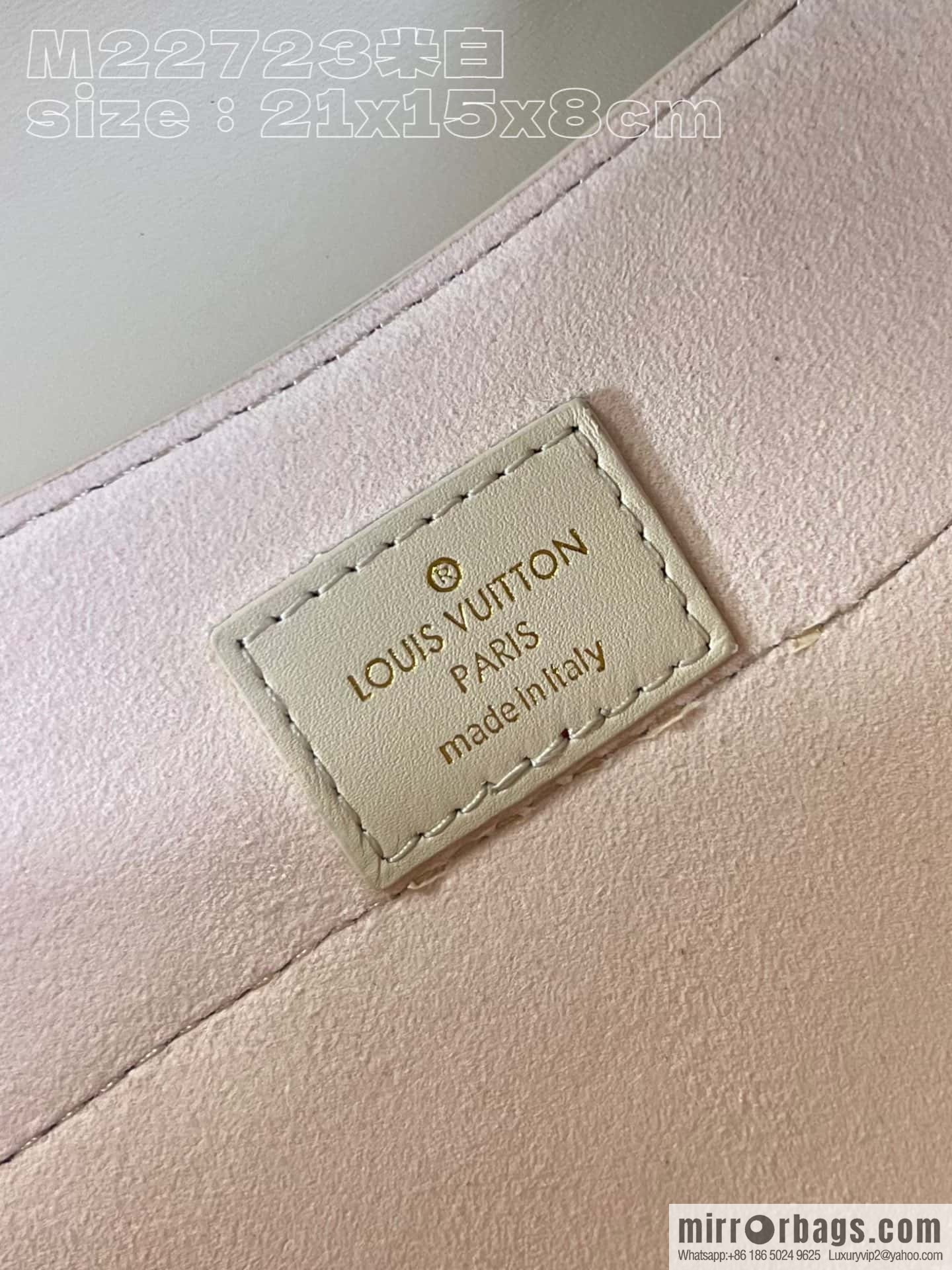 LV M22720 HIDE AND SEEK BAG