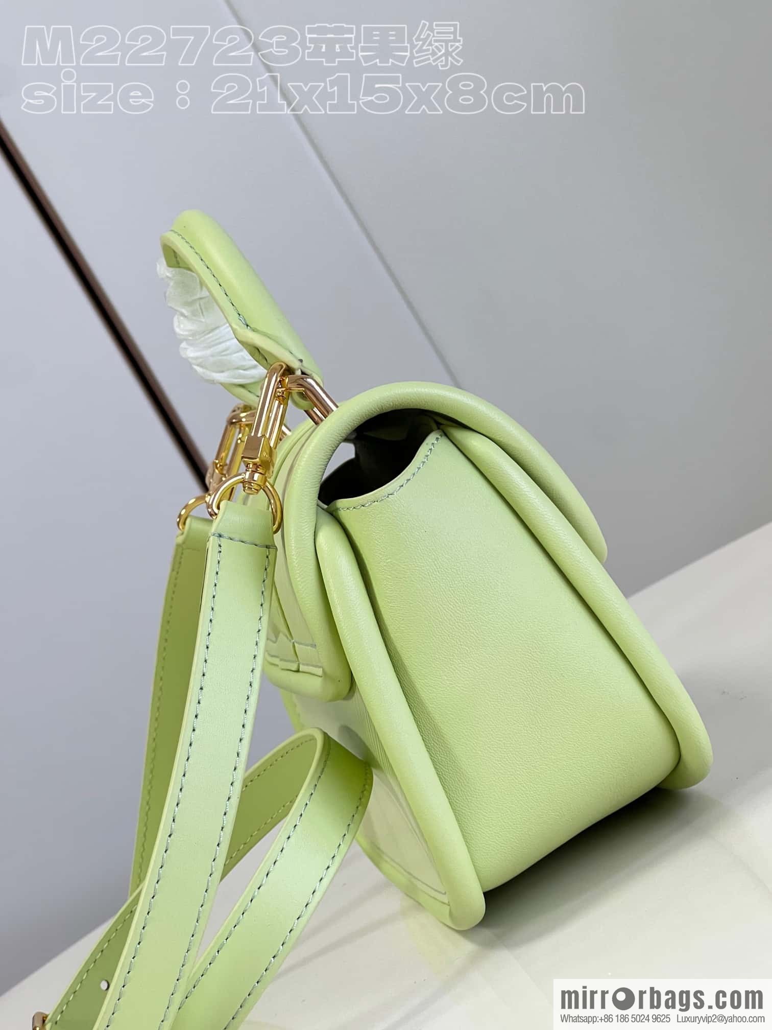 LV M22725 HIDE AND SEEK BAG