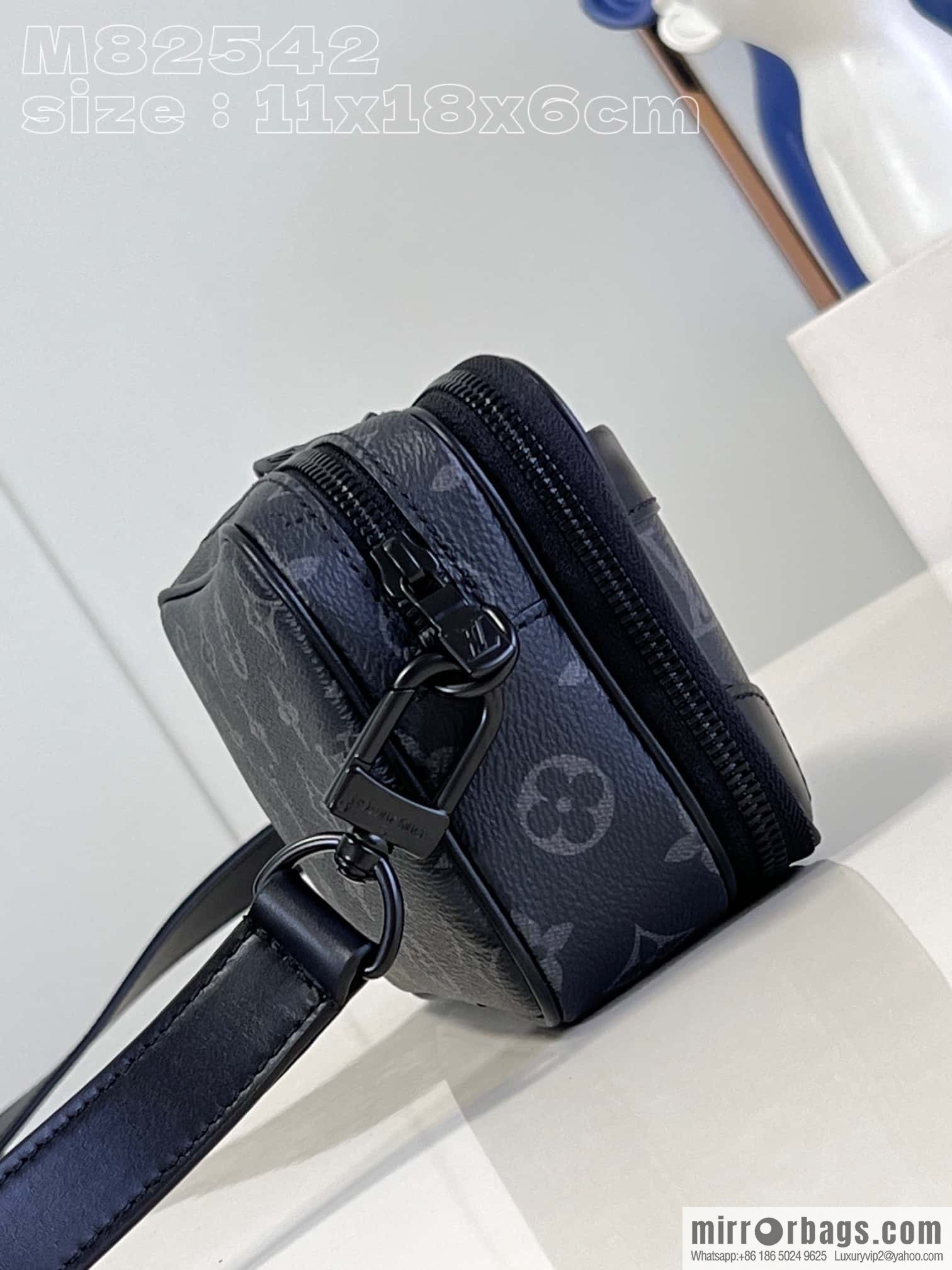 LV M82542 NANO ALPHA handbag