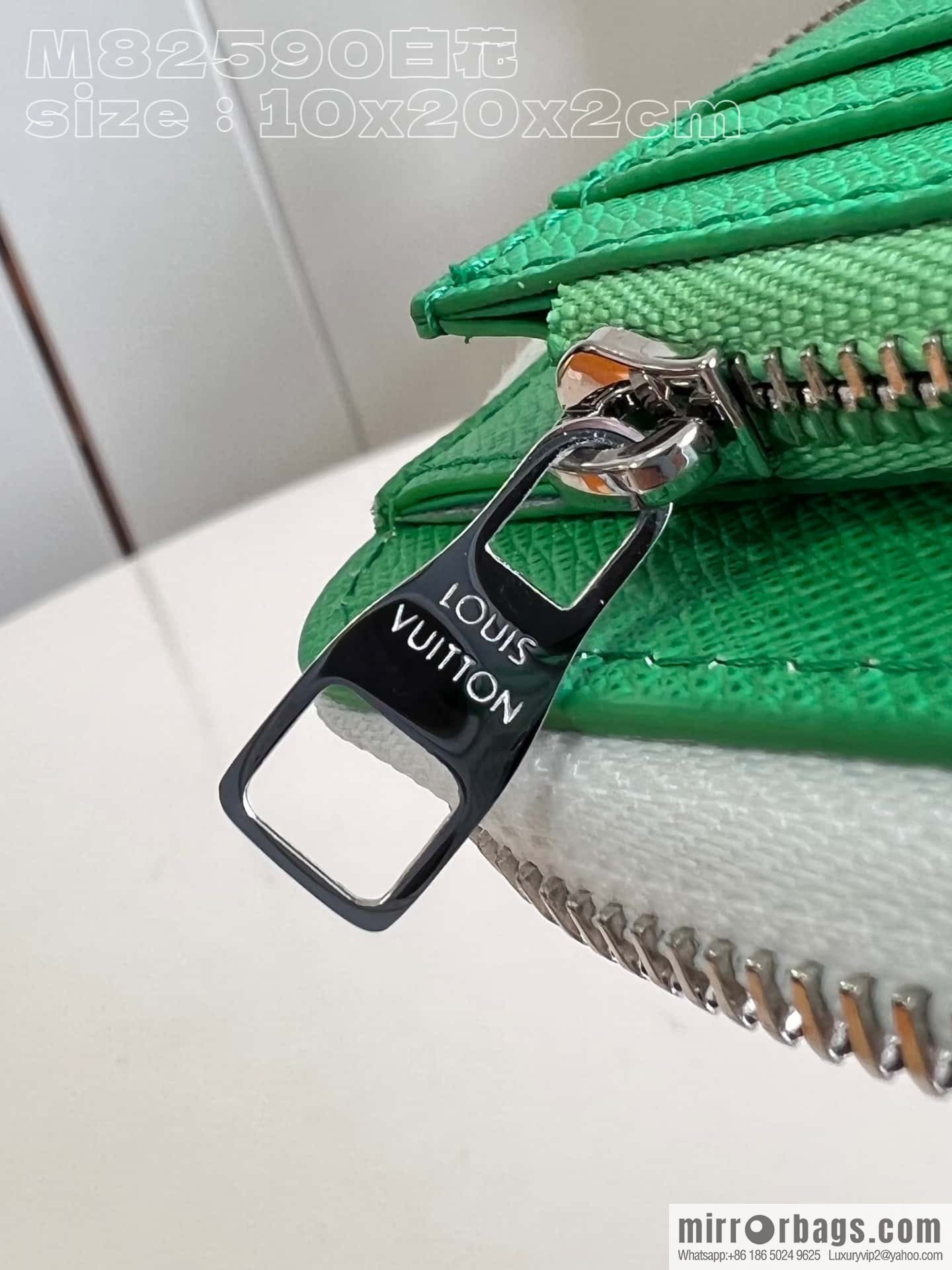 LV M82590 Zippy Vertical Wallet