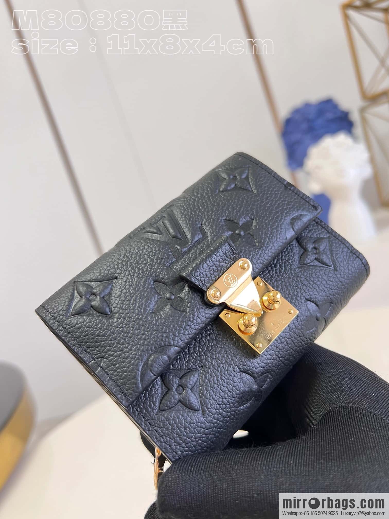 LV M80880 MÉTIS short wallet