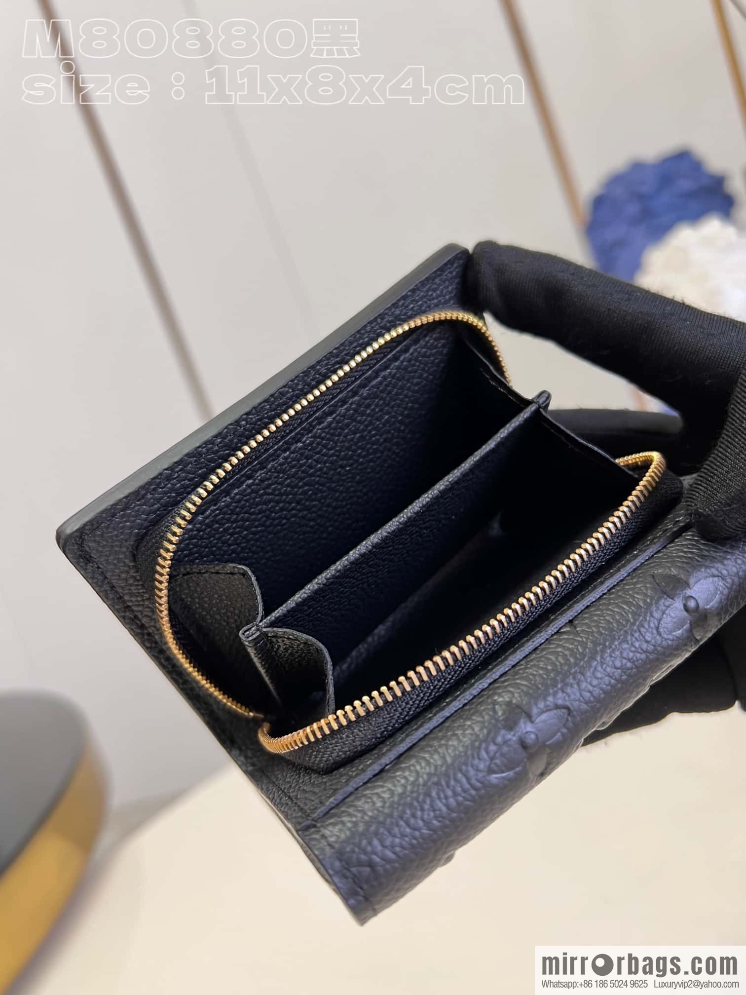 LV M80880 MÉTIS short wallet