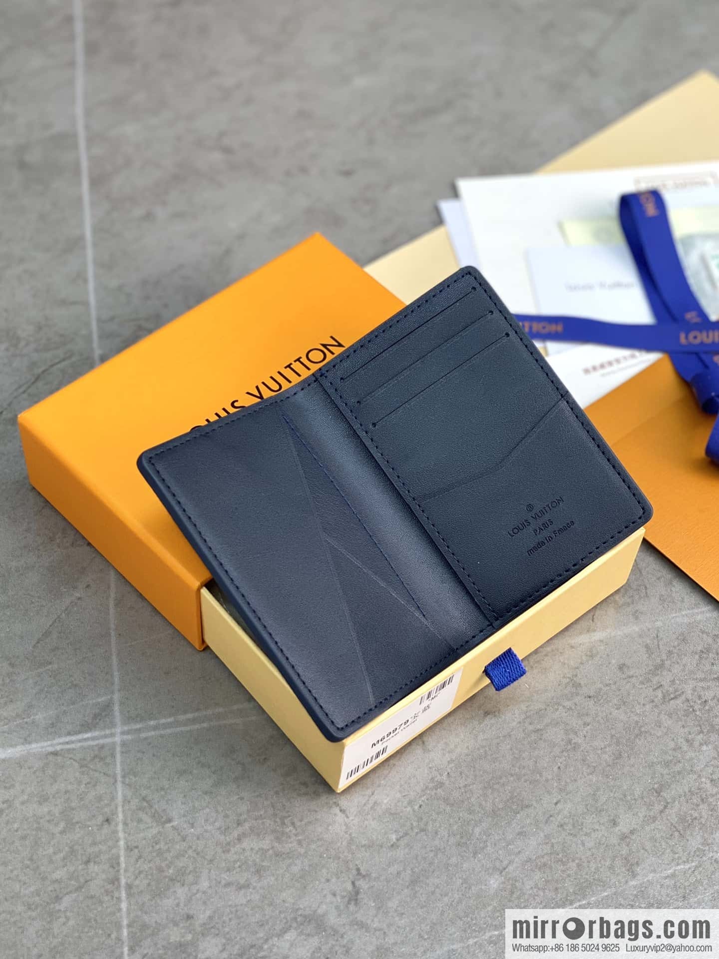 LV M81730 Pocket Organizer