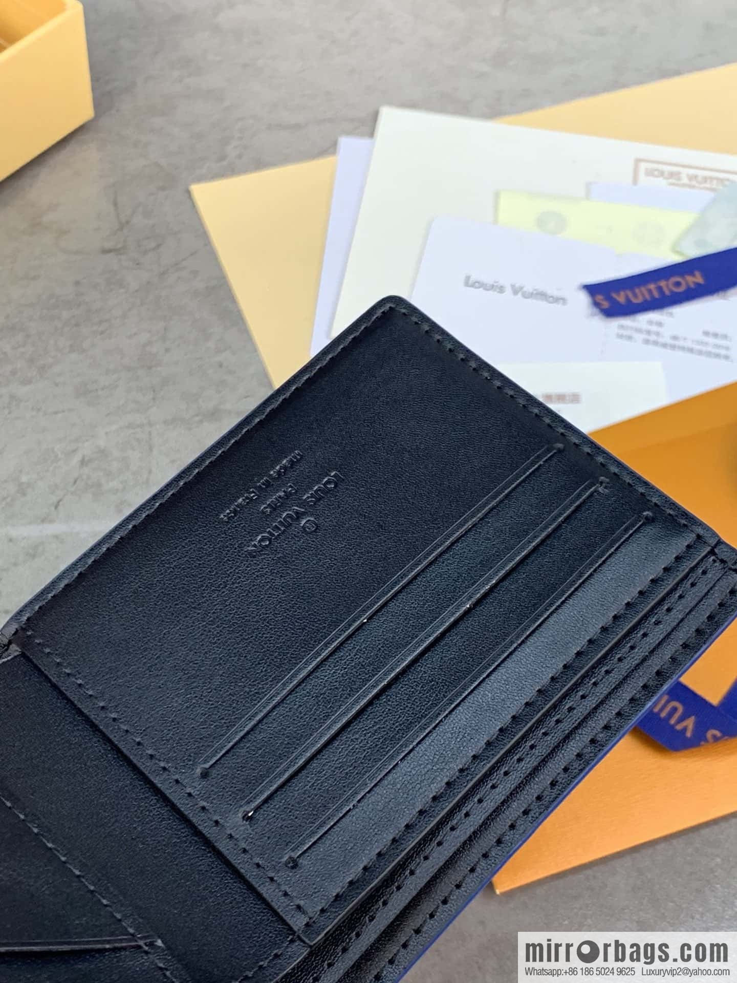 LV M82563 Multiple Wallets