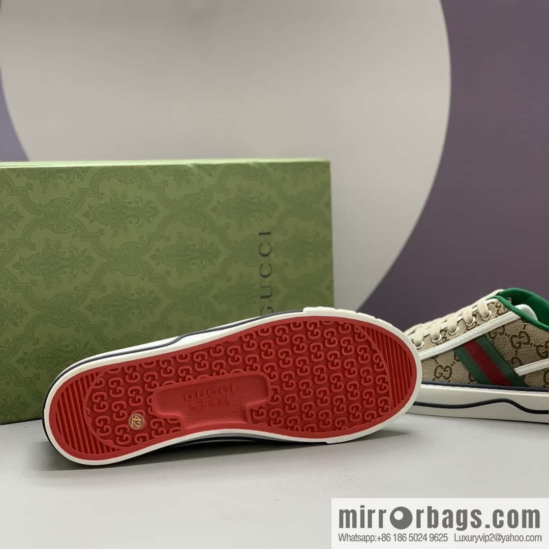 GUCCI apricot double G canvas, red and green webbing 1977 men's and women's canvas shoes