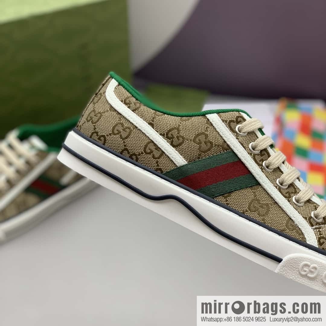 GUCCI apricot double G canvas, red and green webbing 1977 men's and women's canvas shoes
