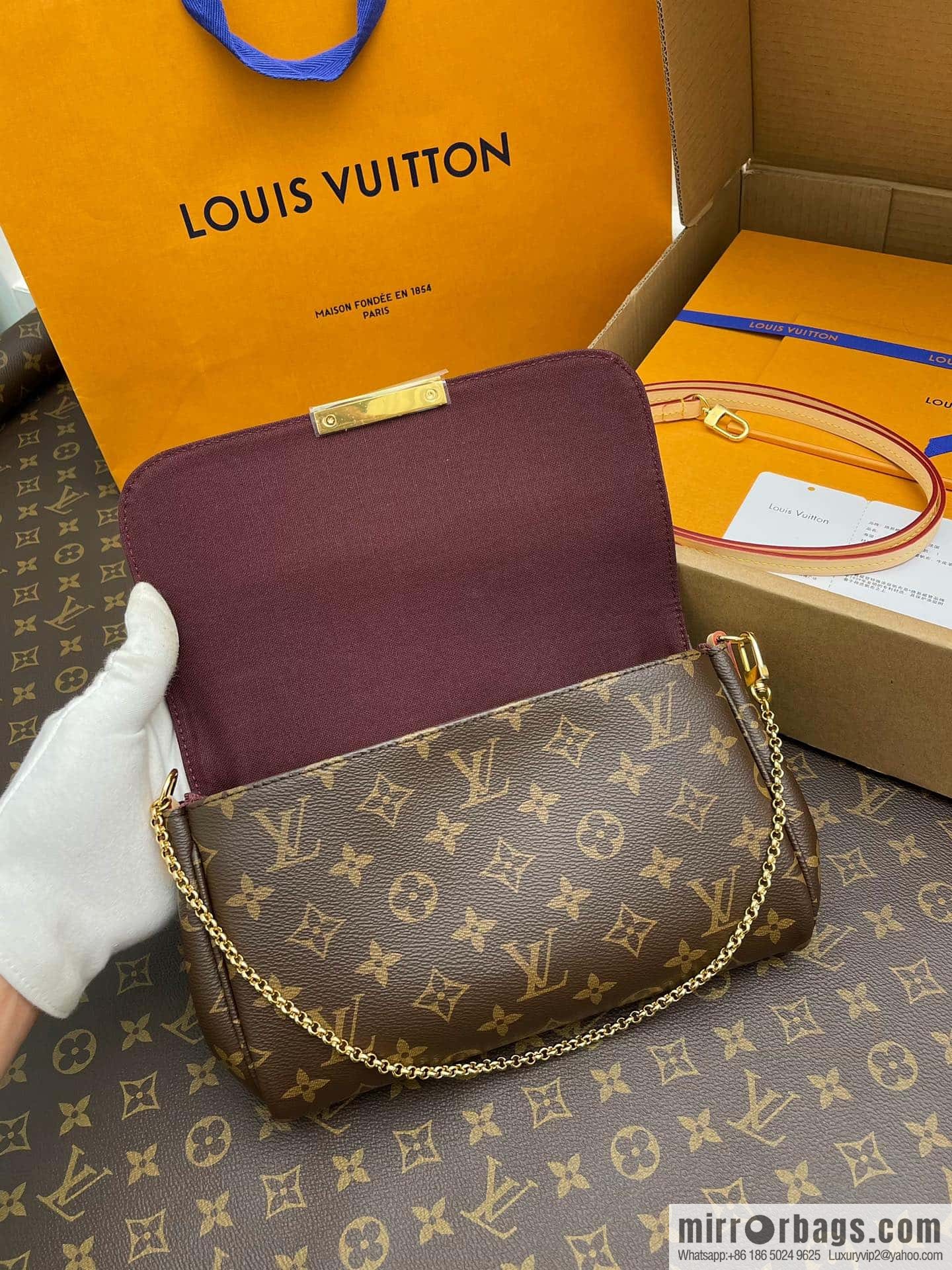 Favorite monogram crossbody bag M40718