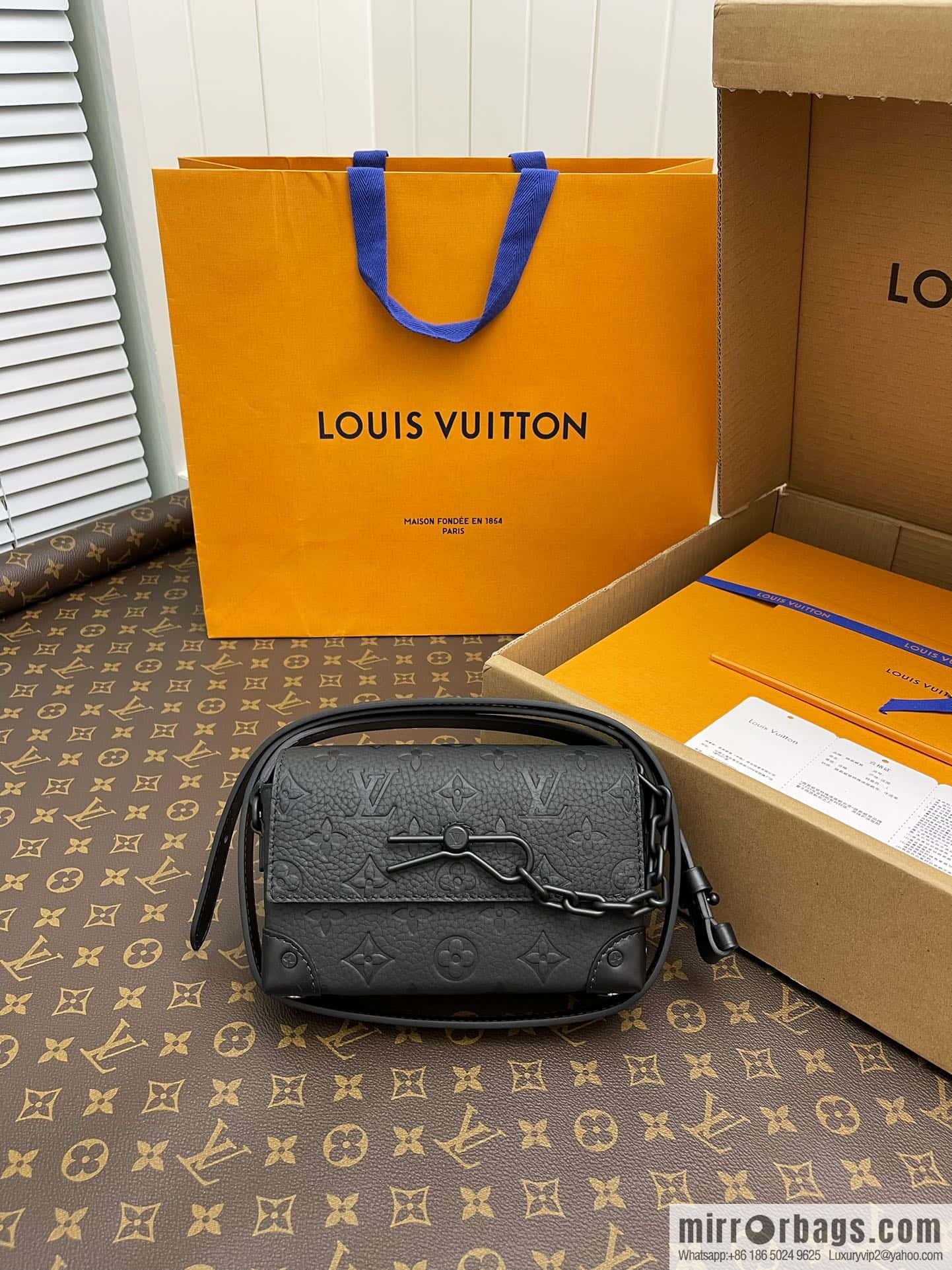 LV M81746 STEAMER mini handbag