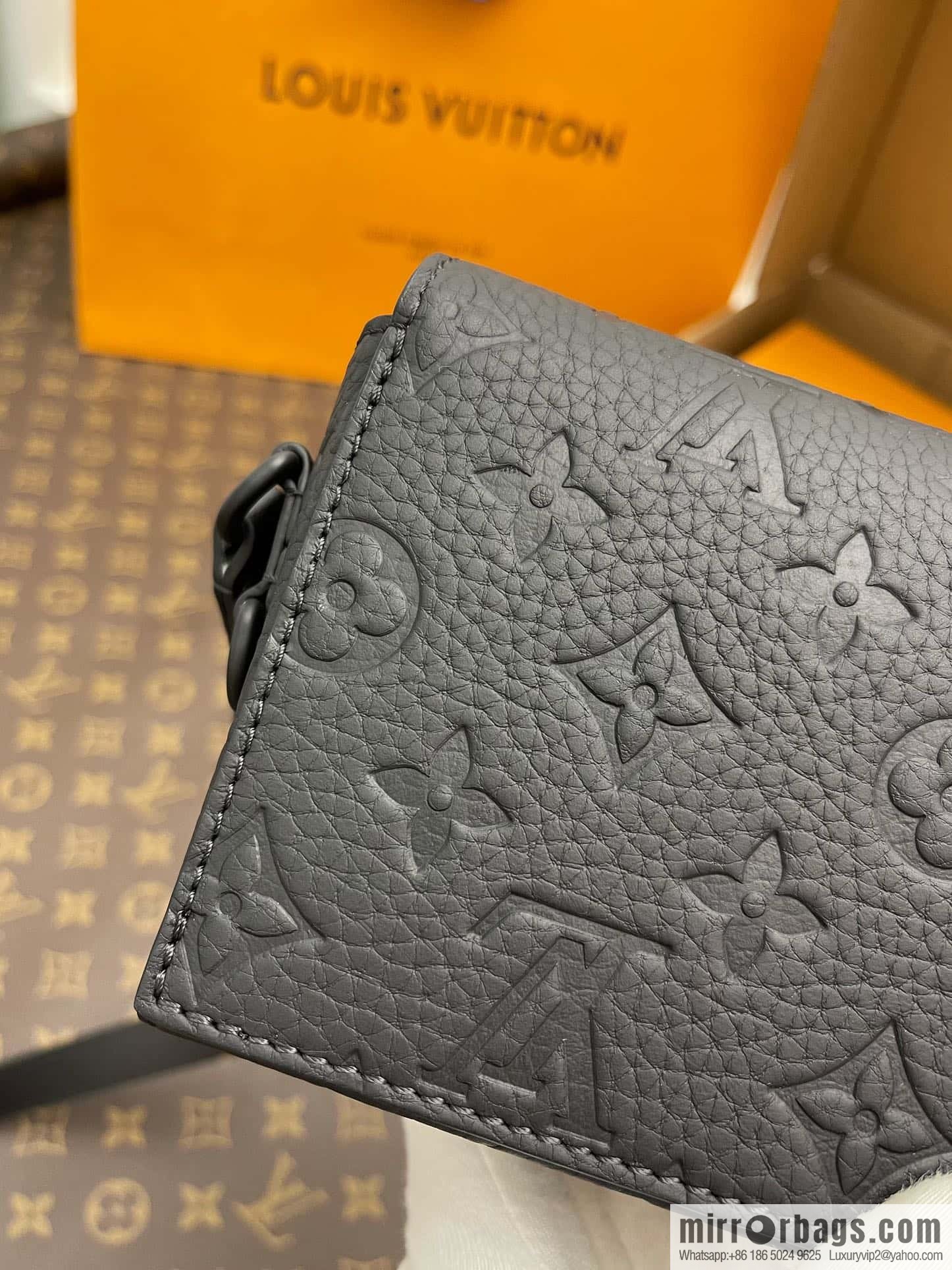 LV M81746 STEAMER mini handbag