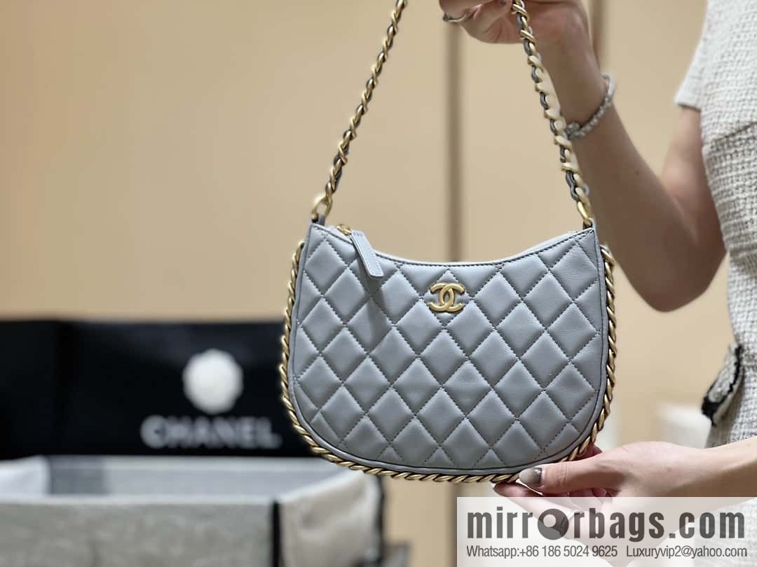 CHANEL 23B autumn and winter trailer series hobo armpit bag AS4378