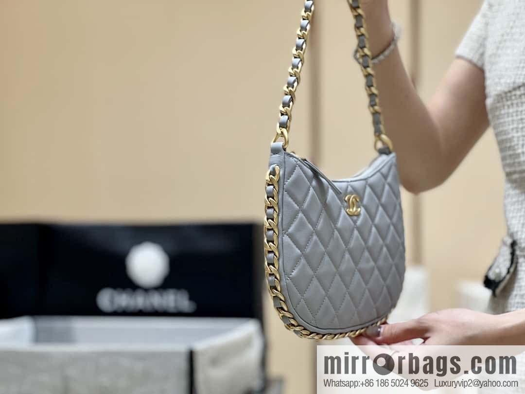 CHANEL 23B autumn and winter trailer series hobo armpit bag AS4378