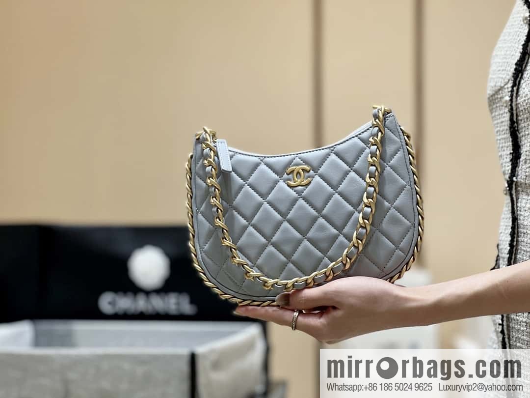 CHANEL 23B autumn and winter trailer series hobo armpit bag AS4378