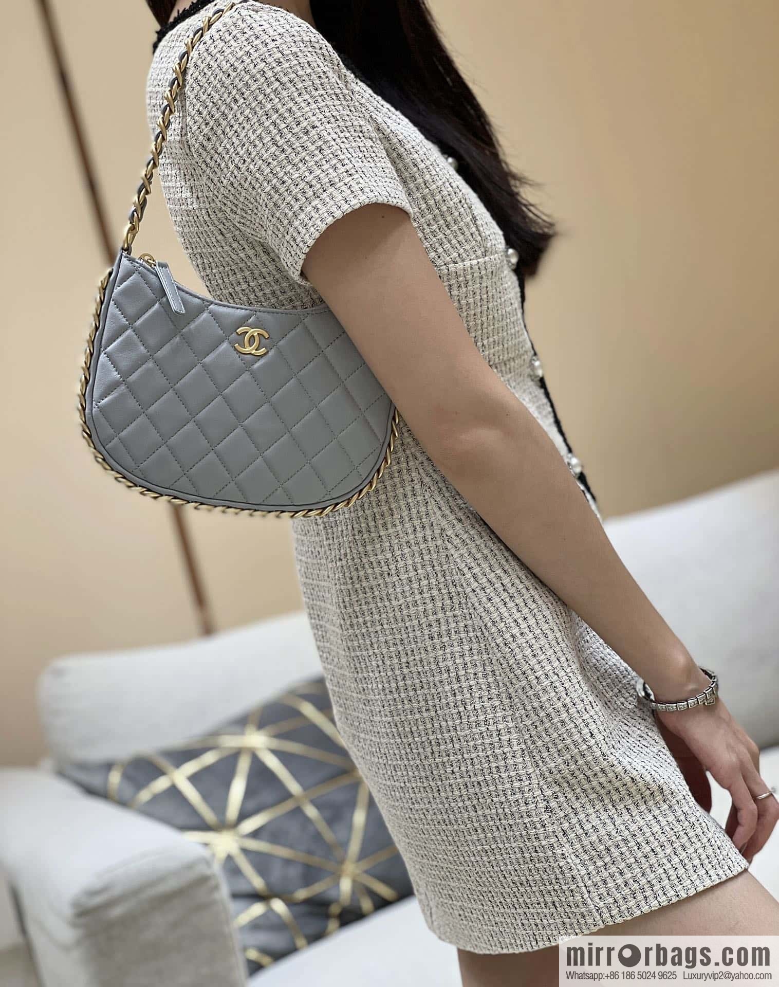 CHANEL 23B autumn and winter trailer series hobo armpit bag AS4378