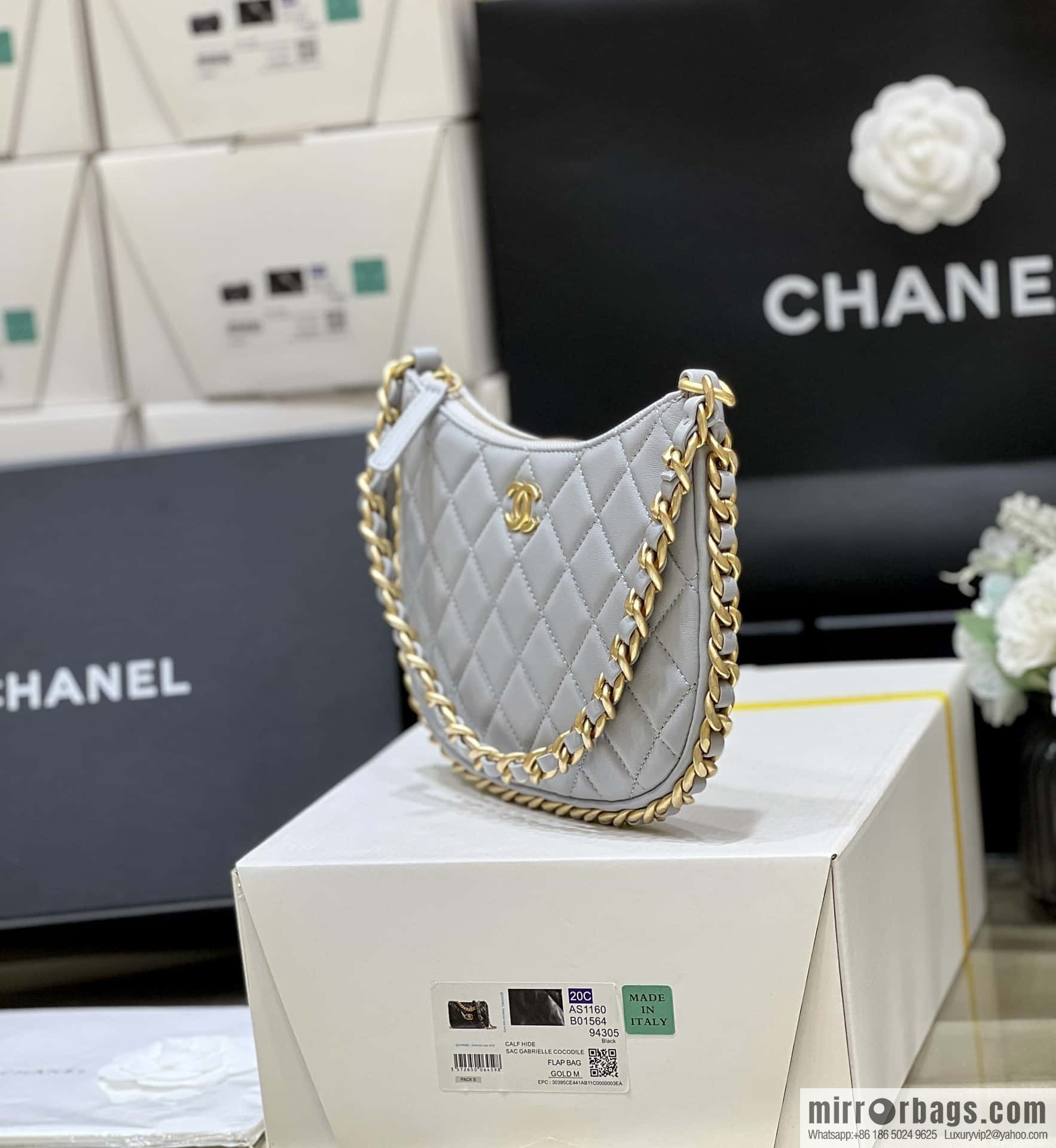 CHANEL 23B autumn and winter trailer series hobo armpit bag AS4378