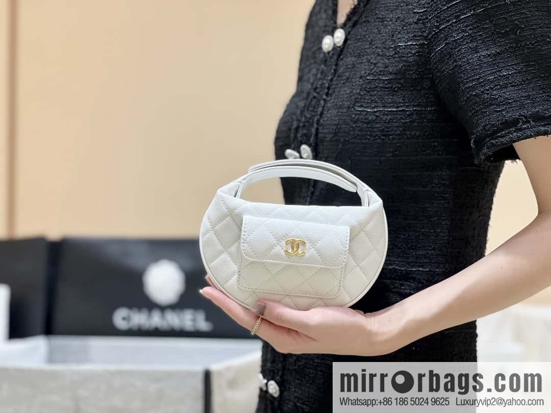 CHANEL 23B autumn and winter trailer series, lychee leather hula hoop AP3467 white