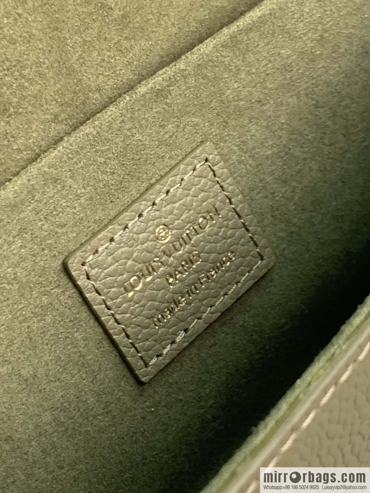 LV M82480 POCHETTE FÉLICIE chain bag