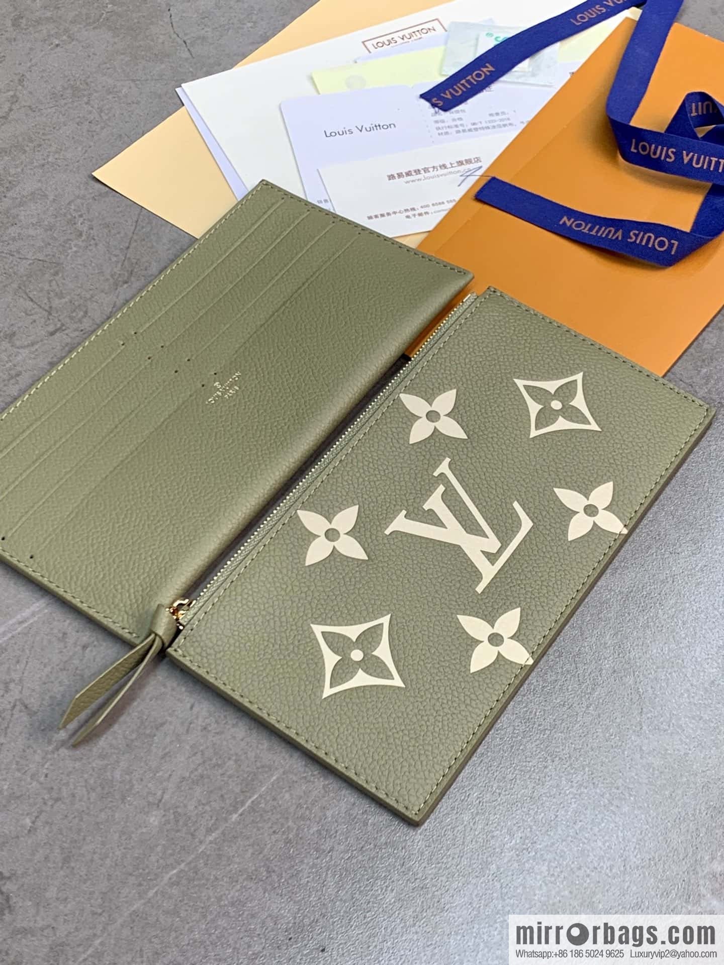 LV M82480 POCHETTE FÉLICIE chain bag