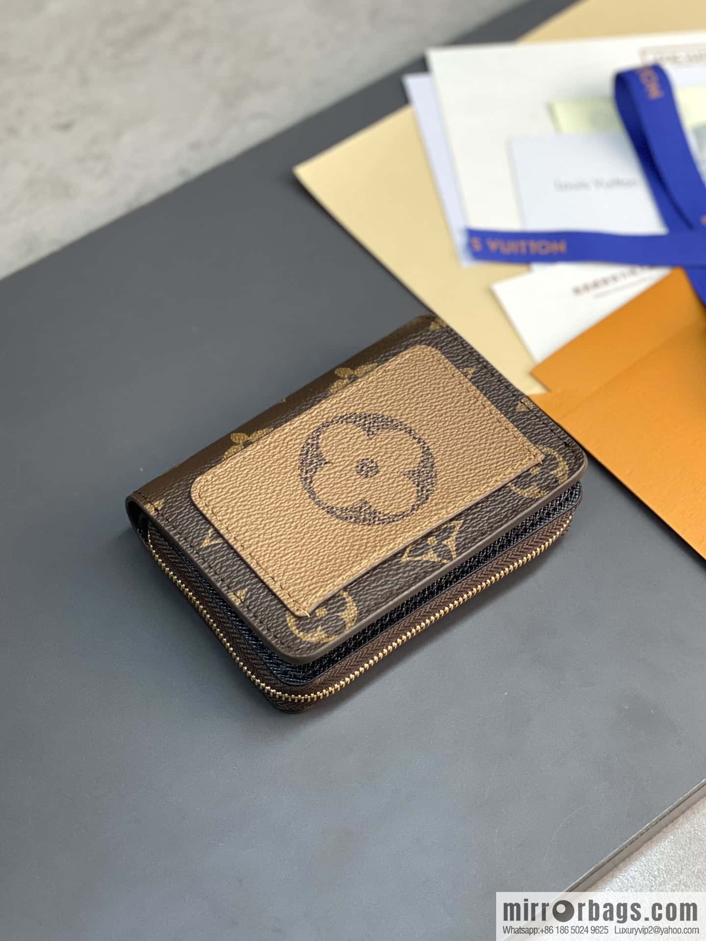 LV M81461 Lou Wallet