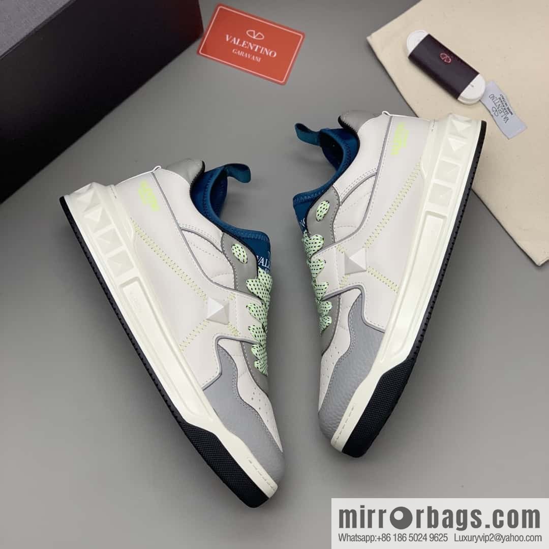 VALENTINO Valentino, cowhide, large rivets VLTN screen-printed logo, couple's low-top sneakers