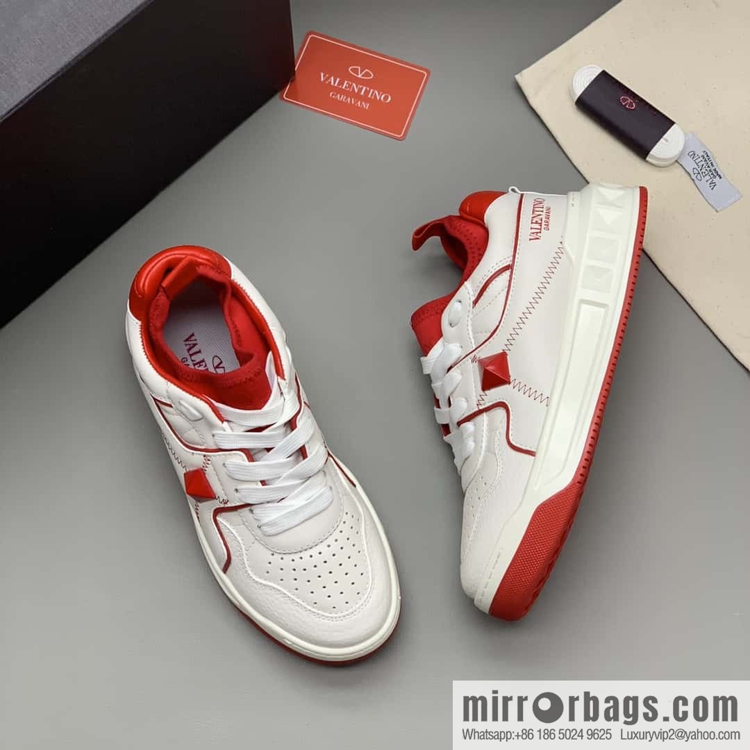 VALENTINO Valentino, cowhide, large rivets VLTN screen-printed logo, couple's low-top sneakers