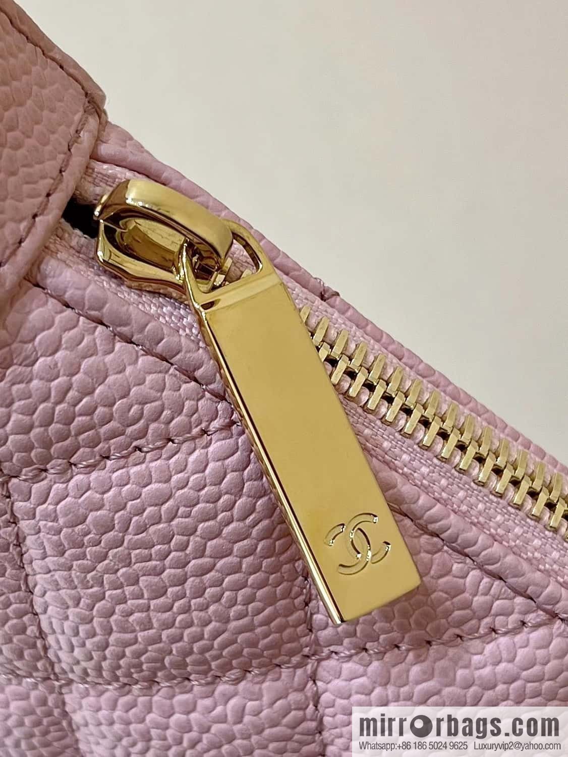 CHANEL CNNe same hot medieval armpit bag A50920 pink