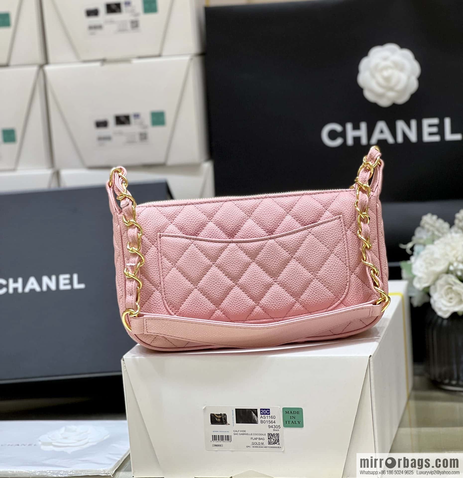 CHANEL CNNe same hot medieval armpit bag A50920 pink